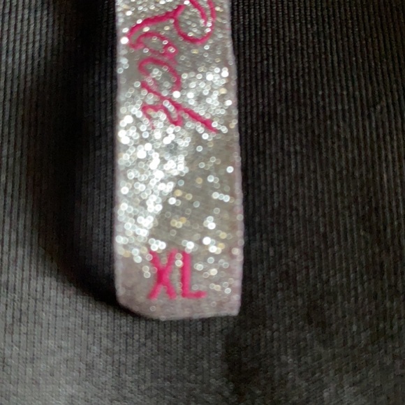 Black and white zip up 2 piece set size XL - Picture 2 of 4